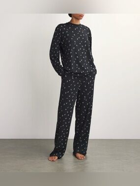 SKIMS Ski print Pajama Set (long sleeve top and bottoms both size XS)
